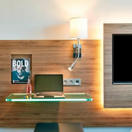 Szálloda Moxy Munich Messe 4*