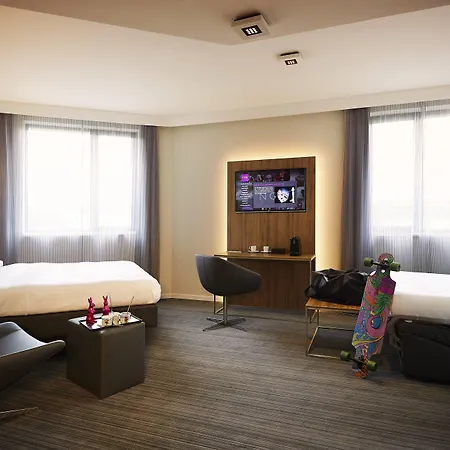Hotell Moxy Munich Messe 4*
