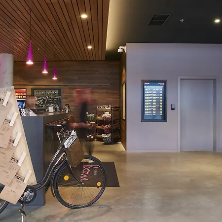 Szálloda Moxy Munich Messe 4*