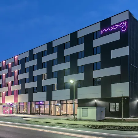 Moxy Munich Messe 4*
