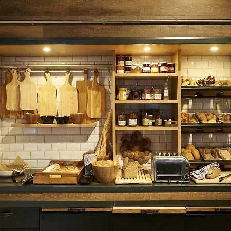 Szálloda Moxy Munich Messe 4*