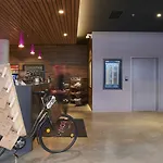 Hotel Moxy Munich Messe 4*