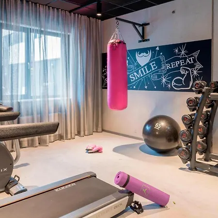 Moxy Munich Messe 4*