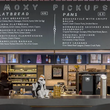 Hotel Moxy Munich Messe 4*