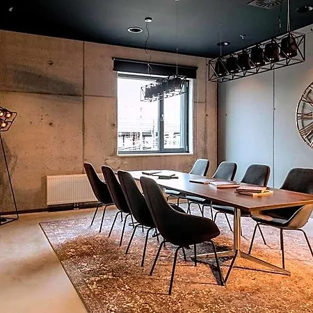 Moxy Munich Messe 4*