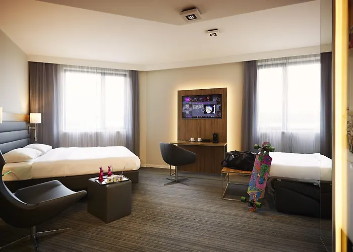 Hotel Moxy Munich Messe 4*