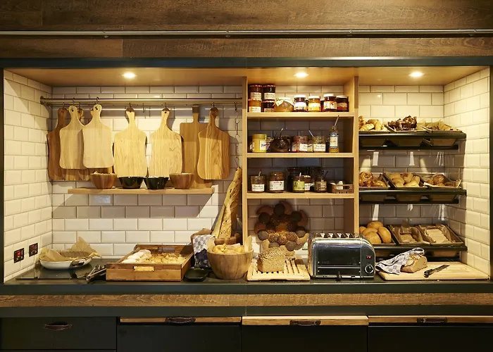 Hotel Moxy Munich Messe 4*