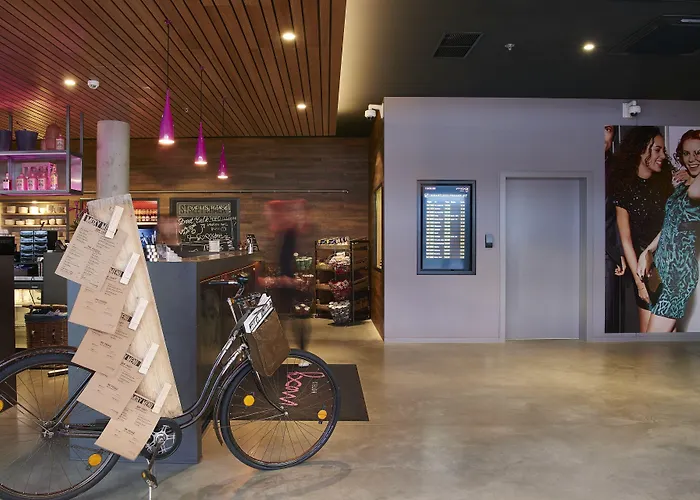 Hotel Moxy Munich Messe 4*